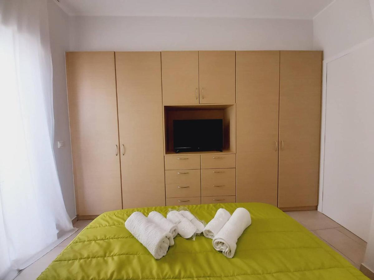 Popart -Spacious 3Rdfl 1Bdr W/Balcony/View Leilighet Athen Eksteriør bilde